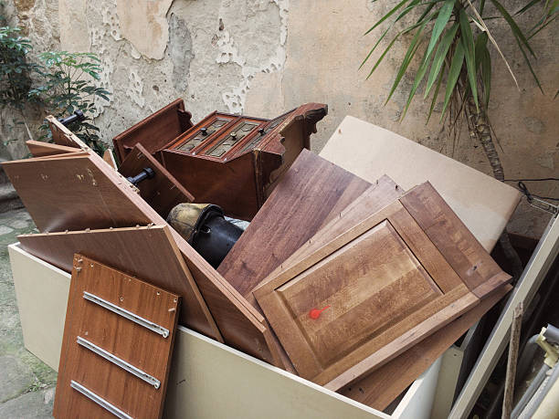 Best Electronics Removal Services  in Coshocton, OH